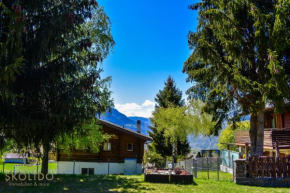 Chalet Independent, Termen